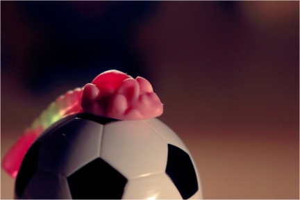 aus die Maus beim Fussball? ;-)